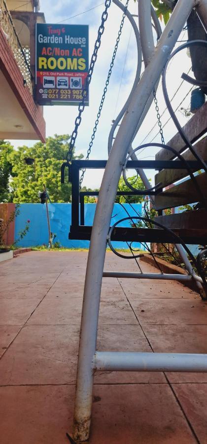 Tony'S Garden House Back Packers Inn Jaffna Extérieur photo