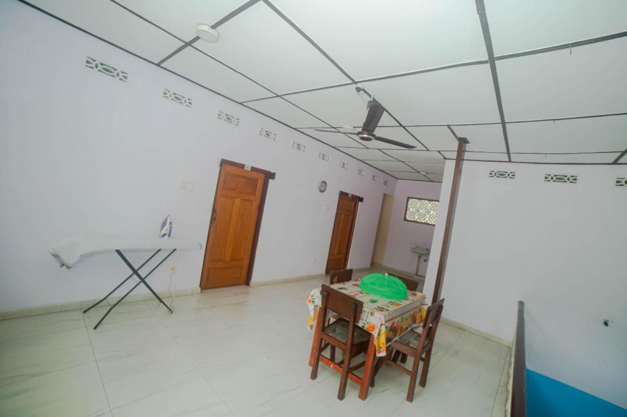 Tony'S Garden House Back Packers Inn Jaffna Extérieur photo