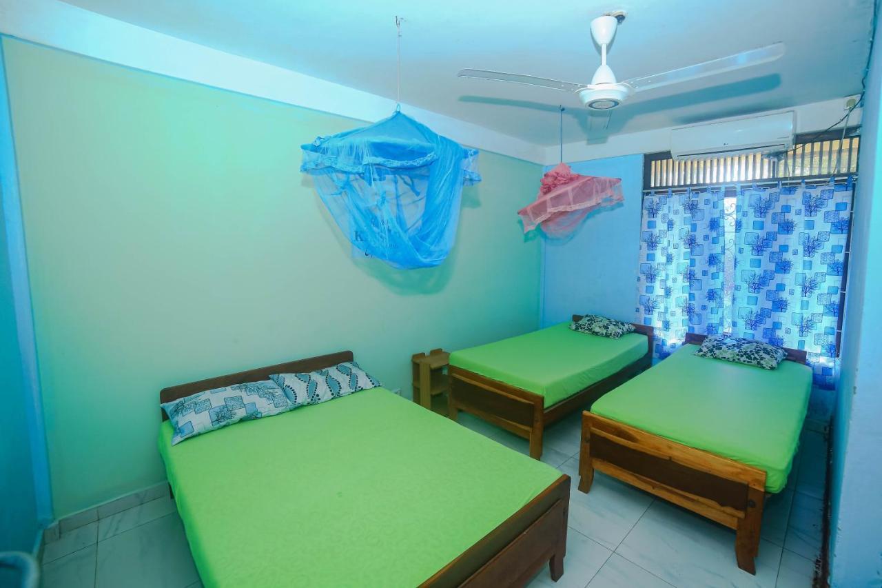 Tony'S Garden House Back Packers Inn Jaffna Extérieur photo
