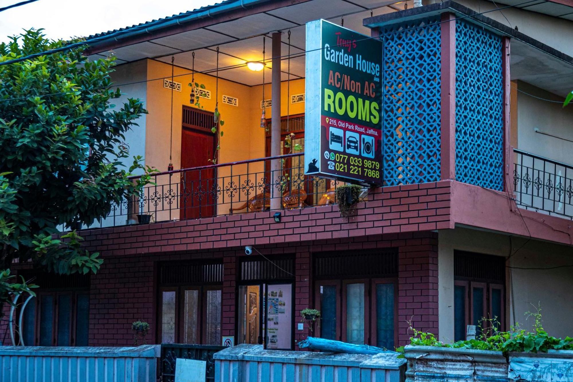 Tony'S Garden House Back Packers Inn Jaffna Extérieur photo