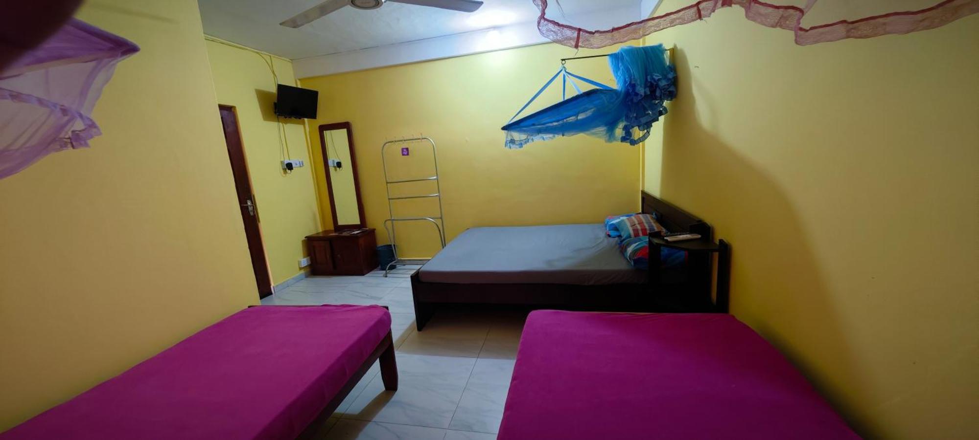 Tony'S Garden House Back Packers Inn Jaffna Extérieur photo