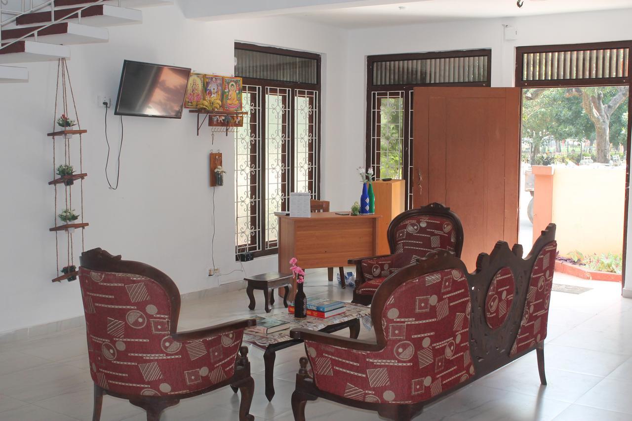 Tony'S Garden House Back Packers Inn Jaffna Extérieur photo