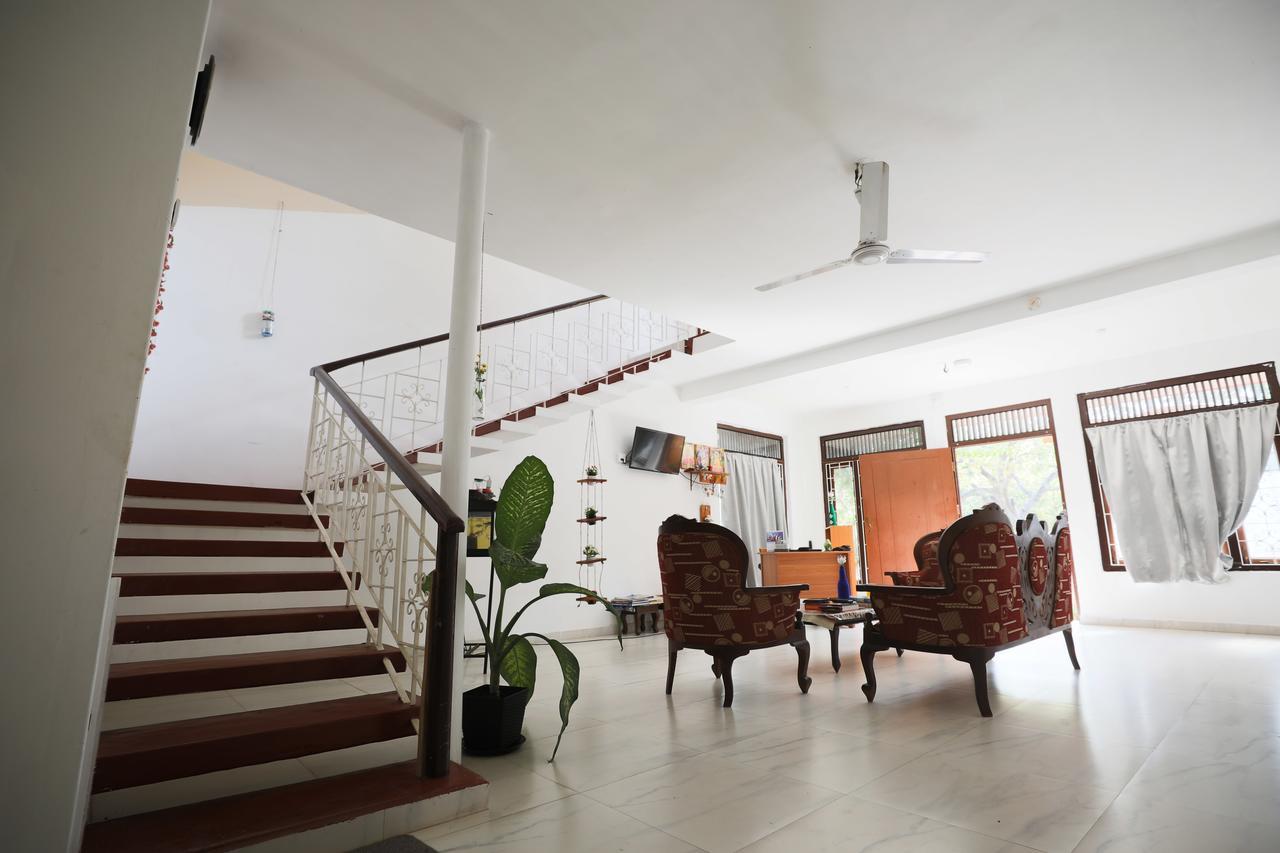 Tony'S Garden House Back Packers Inn Jaffna Extérieur photo